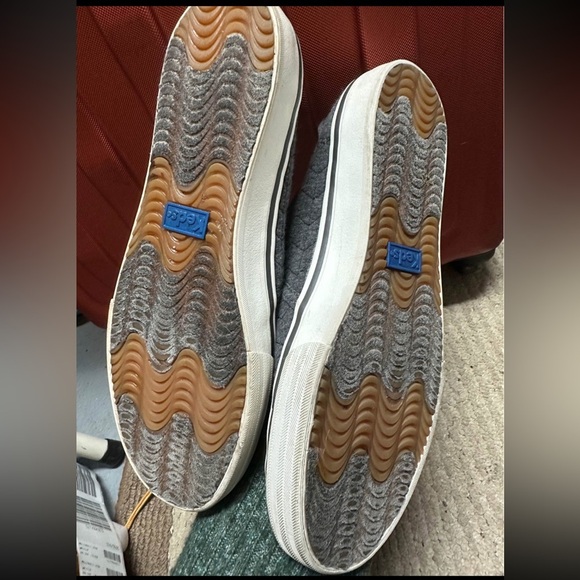 EUC Keds Double Decker Quilted Jersey Sneakers Gray - 7.5 - Picture 2 of 3